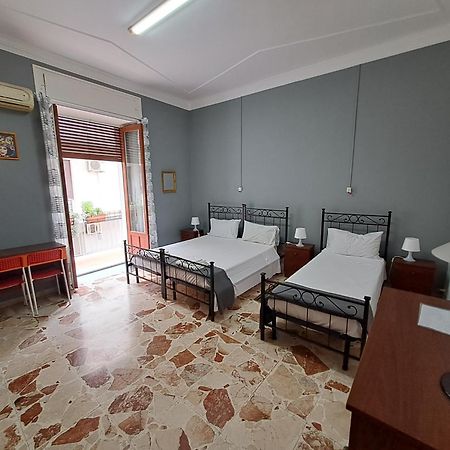 B&B Domus Pina Катания Экстерьер фото